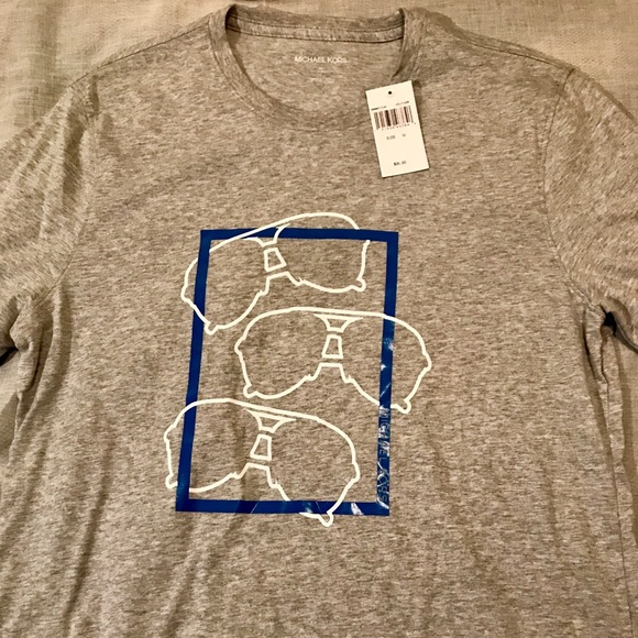 Michael Kors Men’s Aviator T-Shirt - Picture 2 of 5